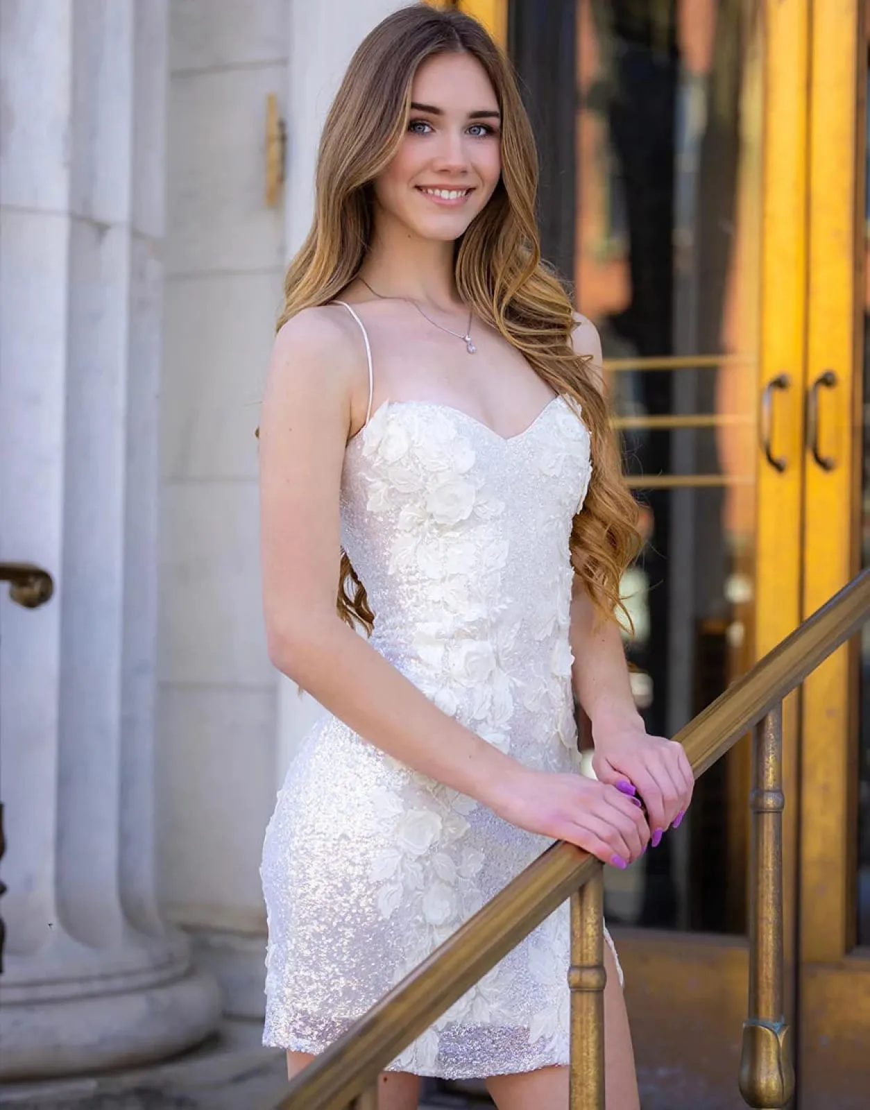 Sexy Ivory Sequin Appliques Spaghetti Straps Sweetheart Homecoming Dress