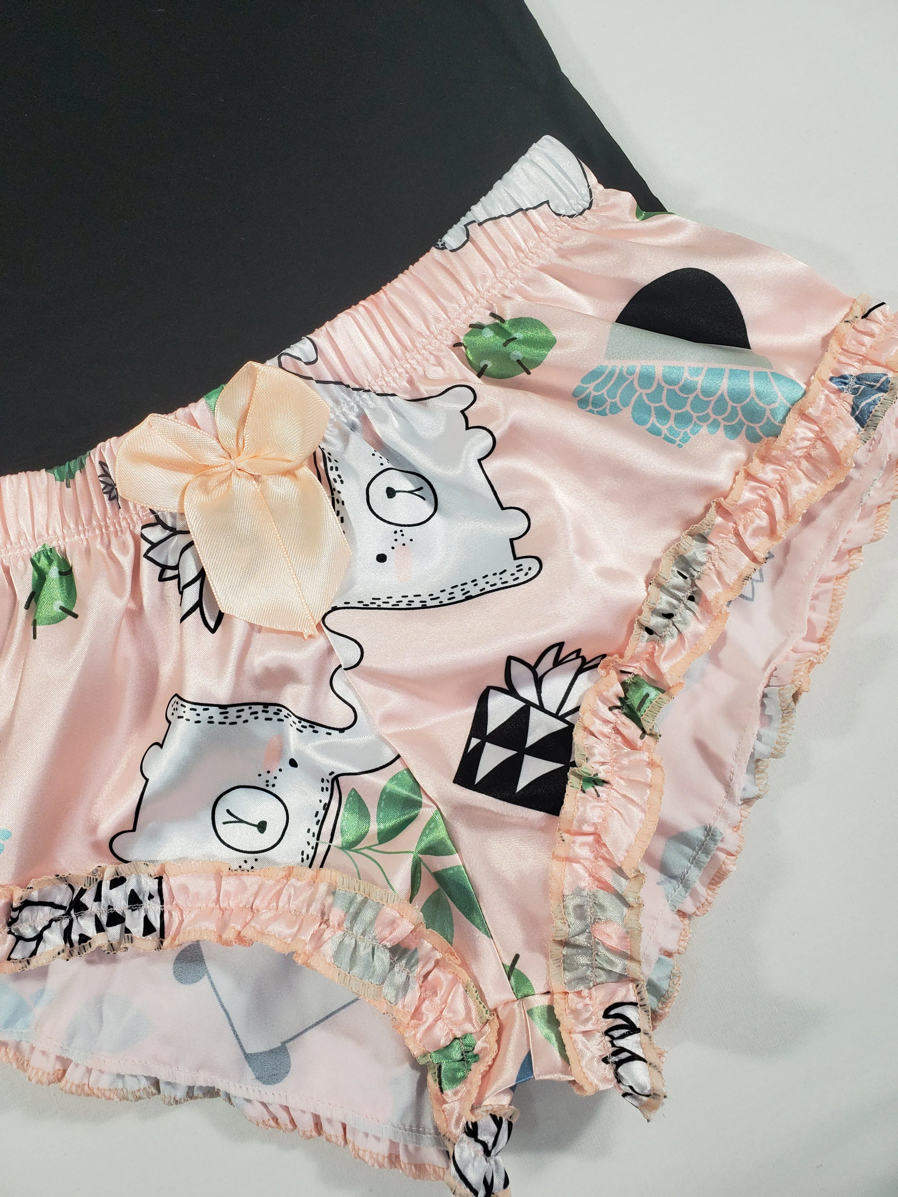 Sexy Women's pajama salmon satin shorts flowers and dogs theme black blouse