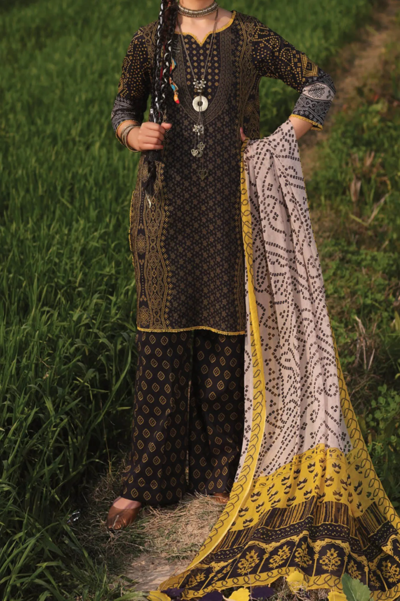 Signature Prints By Charizma Unstitched 3 Piece Spring Summer Lawn Vol-01 Collection'2024-SP-07