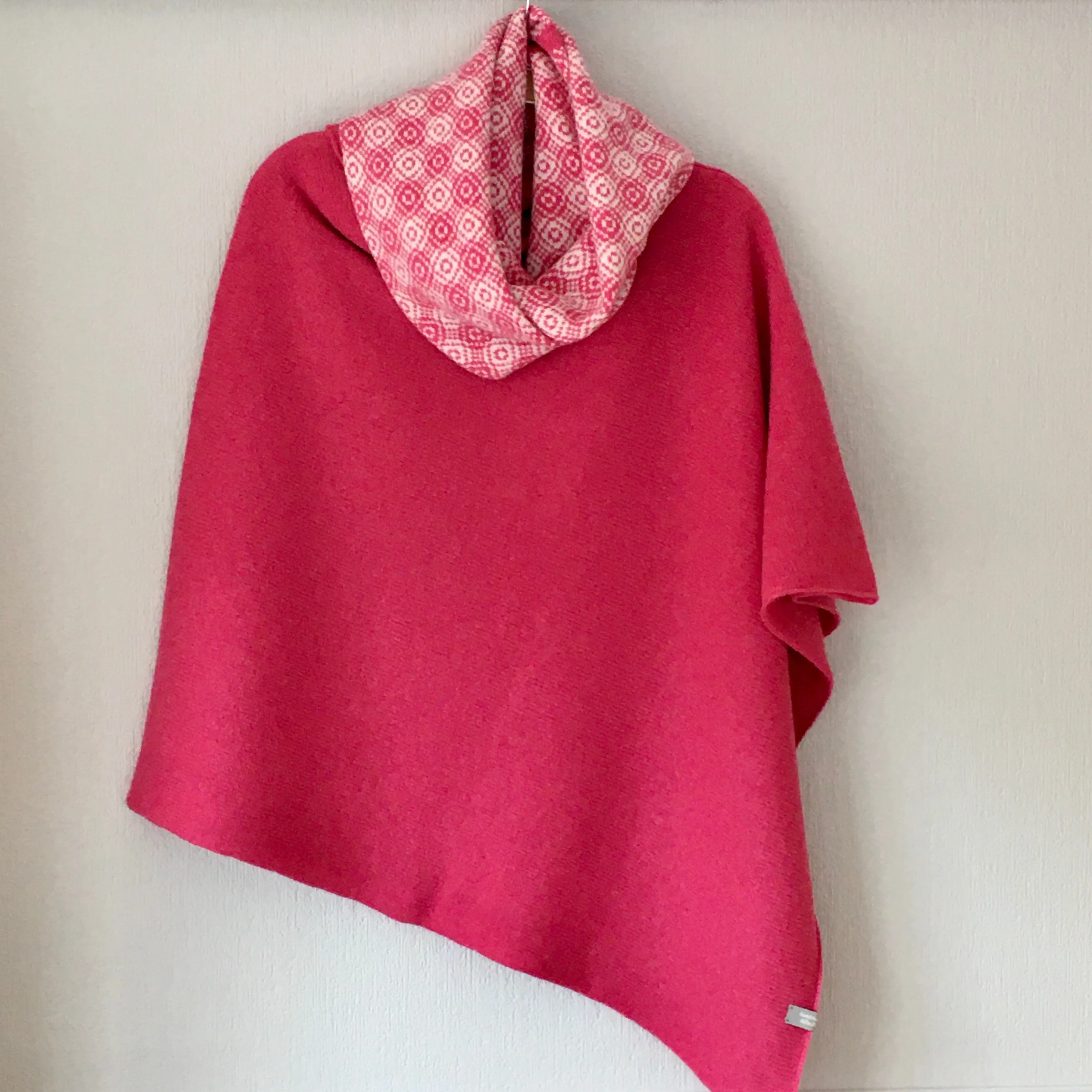 Snood - Infinity Scarf Soft Merino Lambswool Pink and Cream