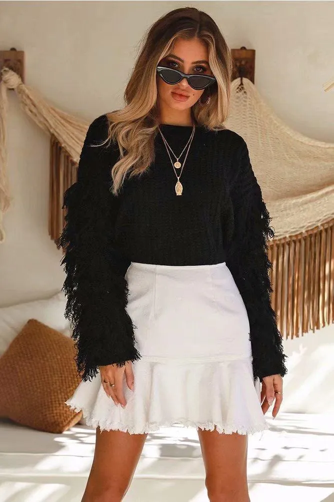 Solid Color Round Neck Long Sleeve Tassel Sweater