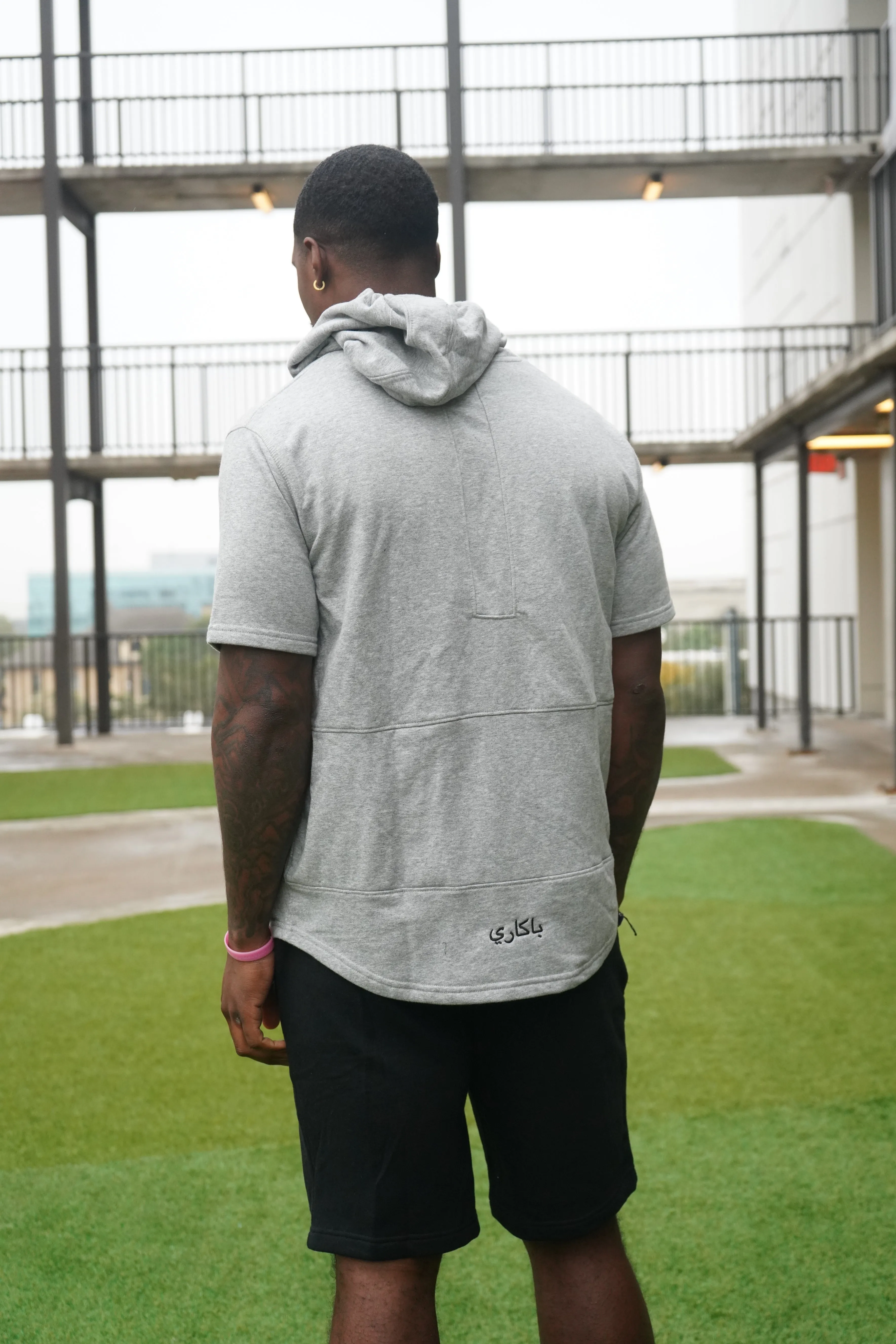 Sporty Curved Hem Hoodie - Black / Grey