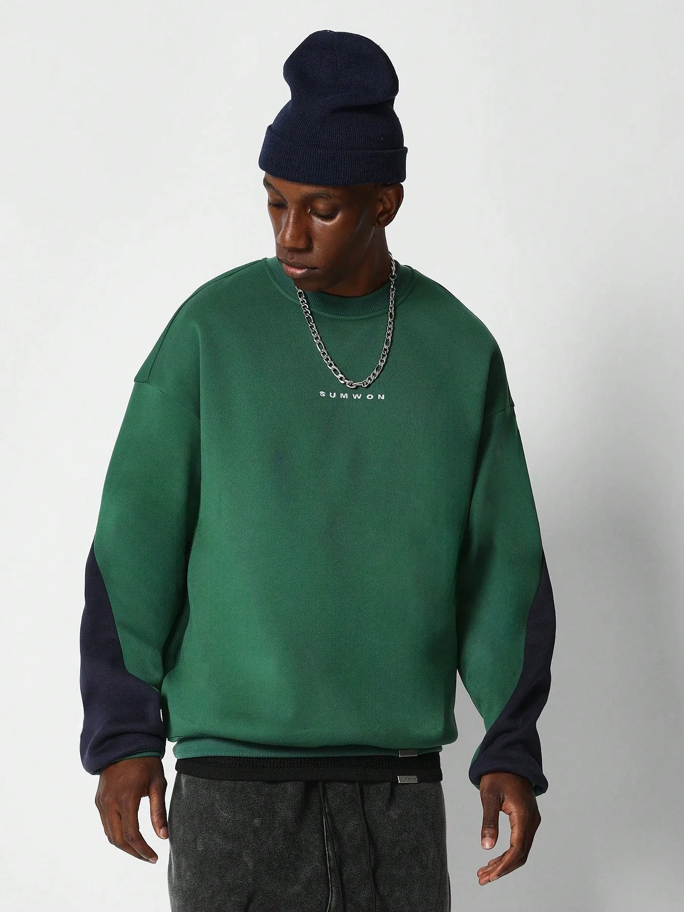 SUMWON Crew Neck Colour Blocked Sweatshirt With Back Brooklyn Embroidery