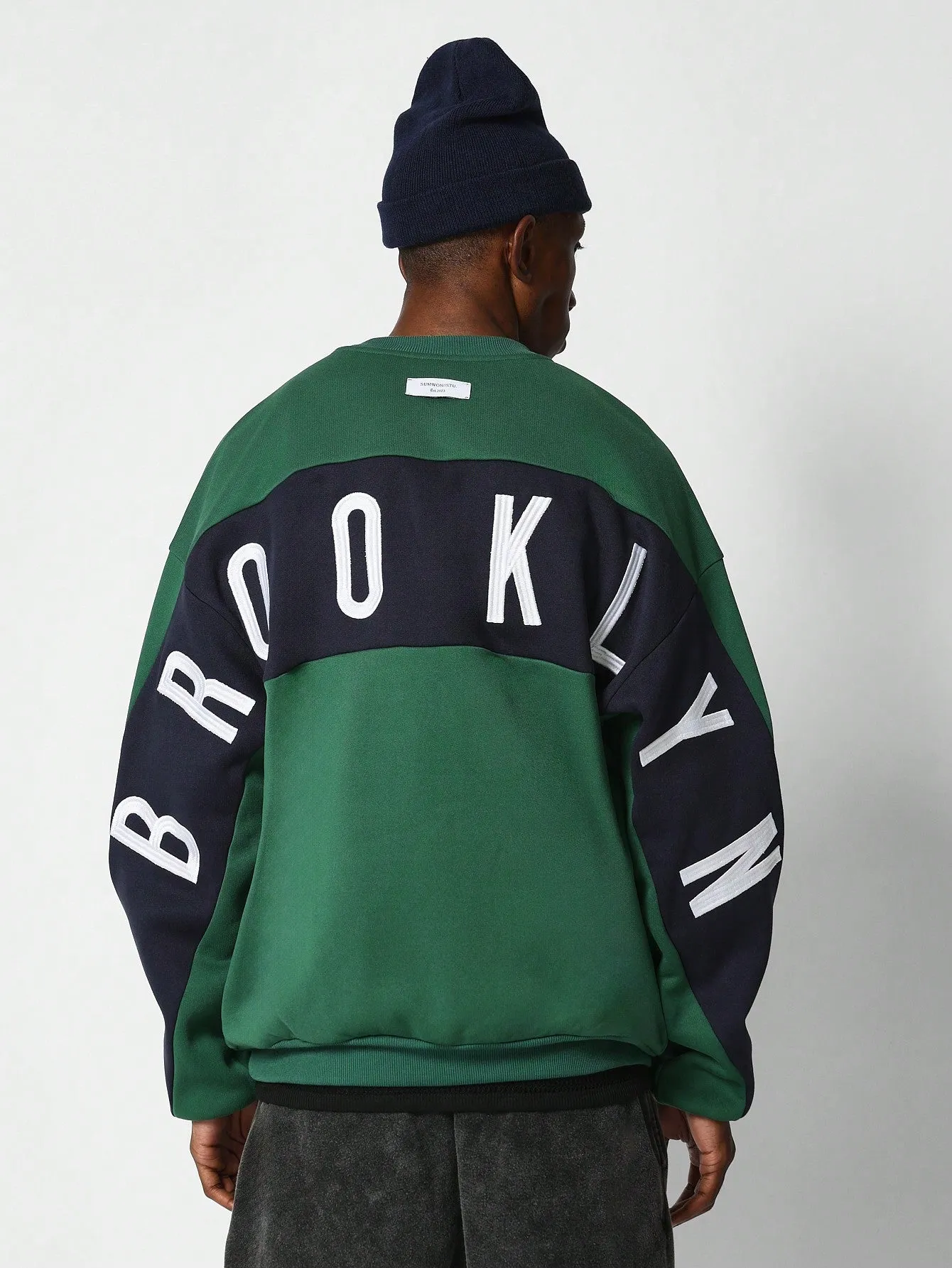 SUMWON Crew Neck Colour Blocked Sweatshirt With Back Brooklyn Embroidery