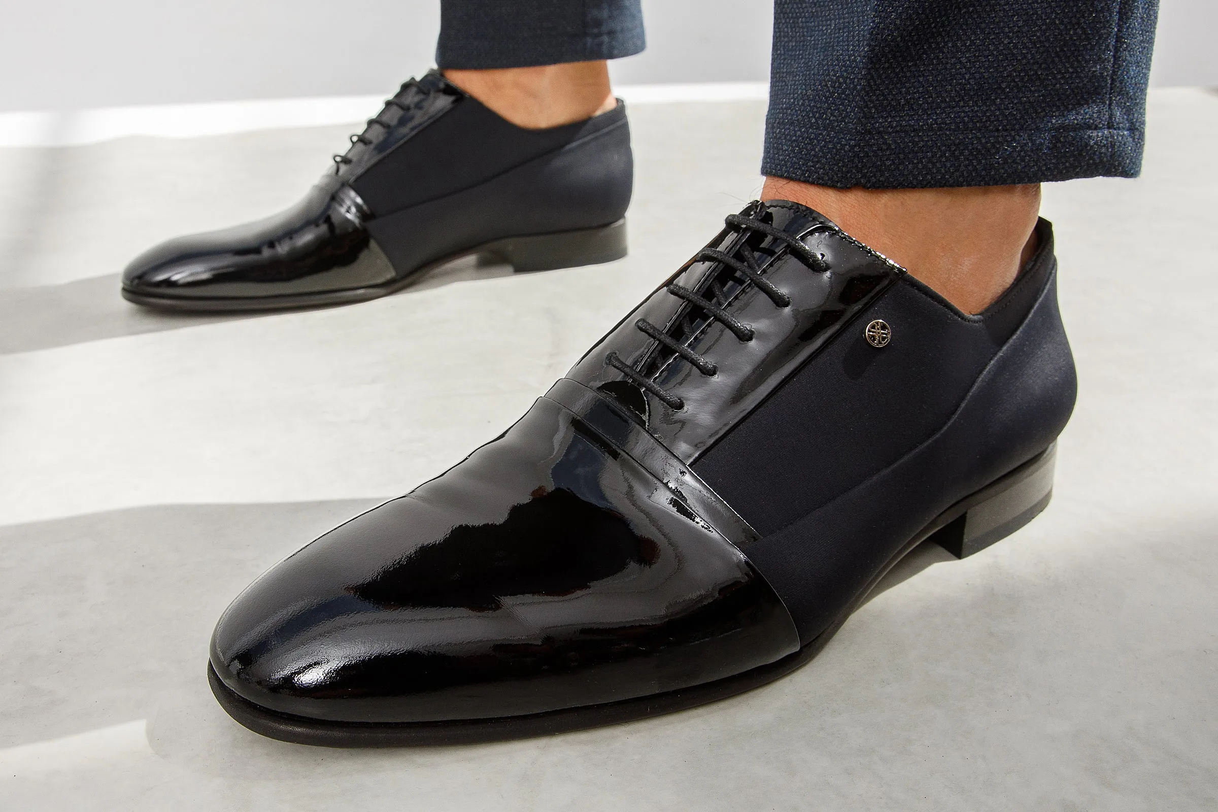 The Colombo Black Cap Toe Oxford Men Shoe