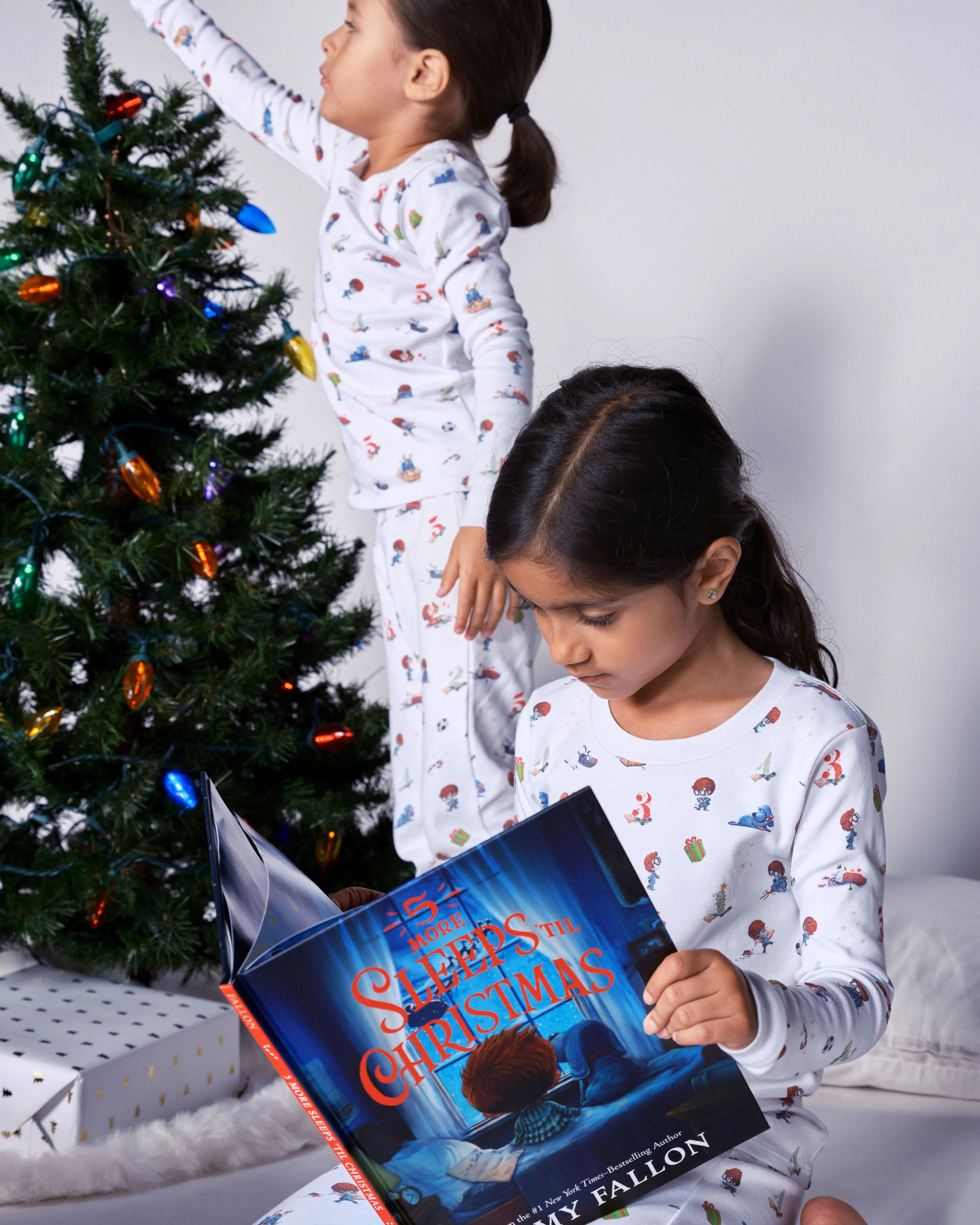 The Organic Long Sleeve Pajama Set 5 More Sleeps 'til Christmas