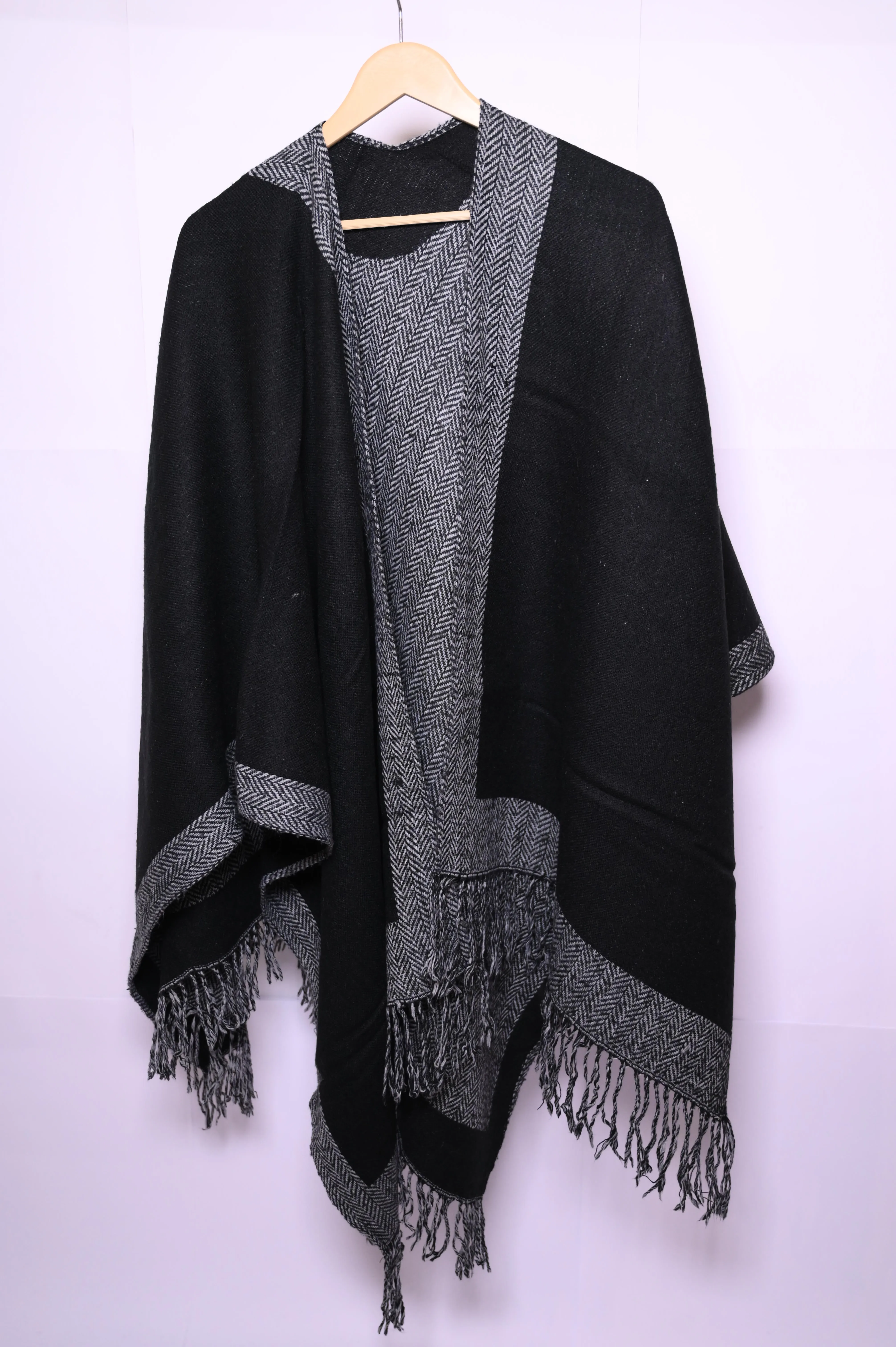 Thriftyfy Grey & Black Two-Toned Winter Cape