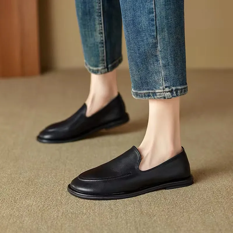 Timeless Elegance: Women's Handmade Genuine Leather Loafers