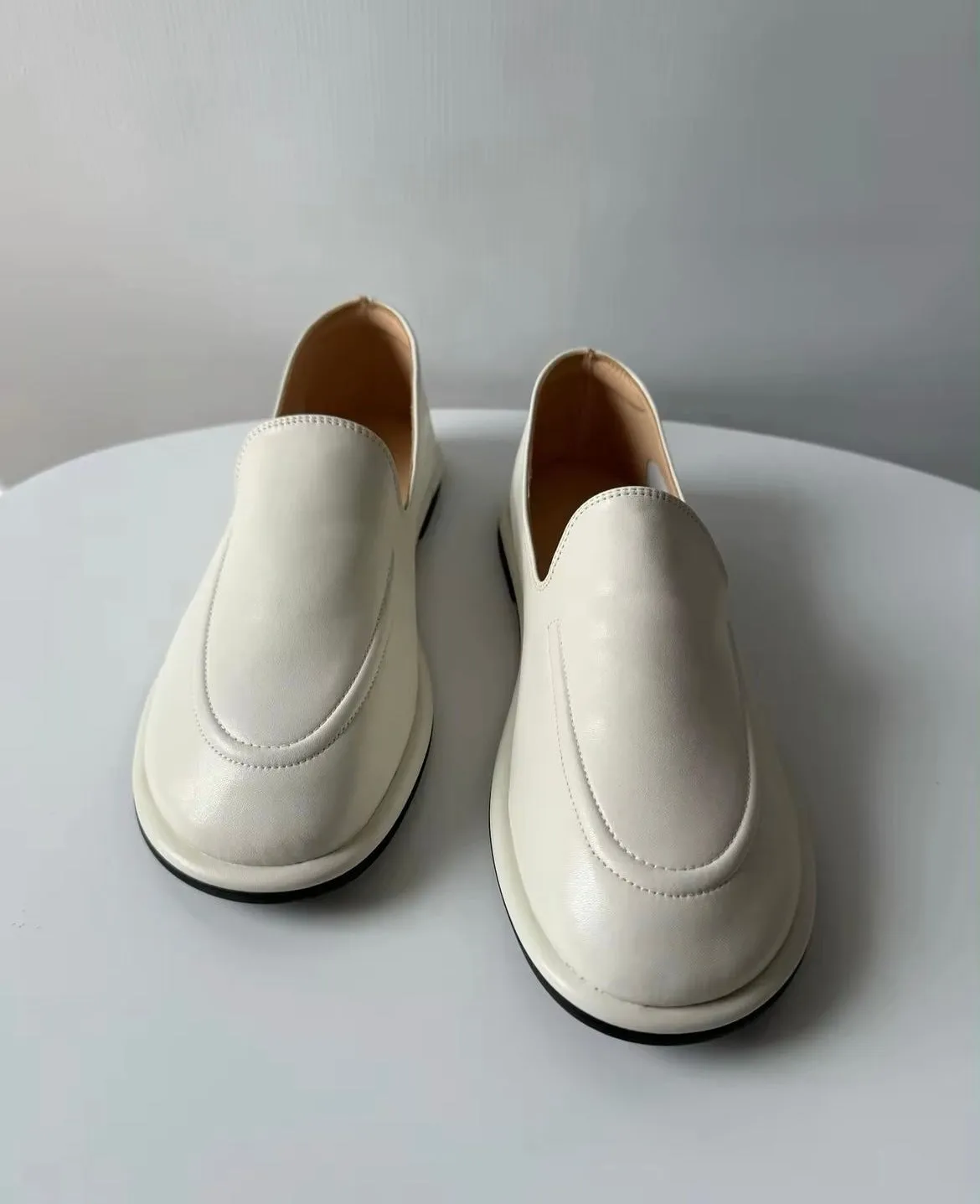 Timeless Elegance: Women's Handmade Genuine Leather Loafers