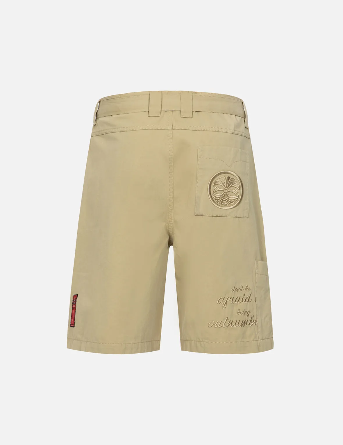 Tone-on-tone Kamon and Slogan Embroidery Cargo Shorts