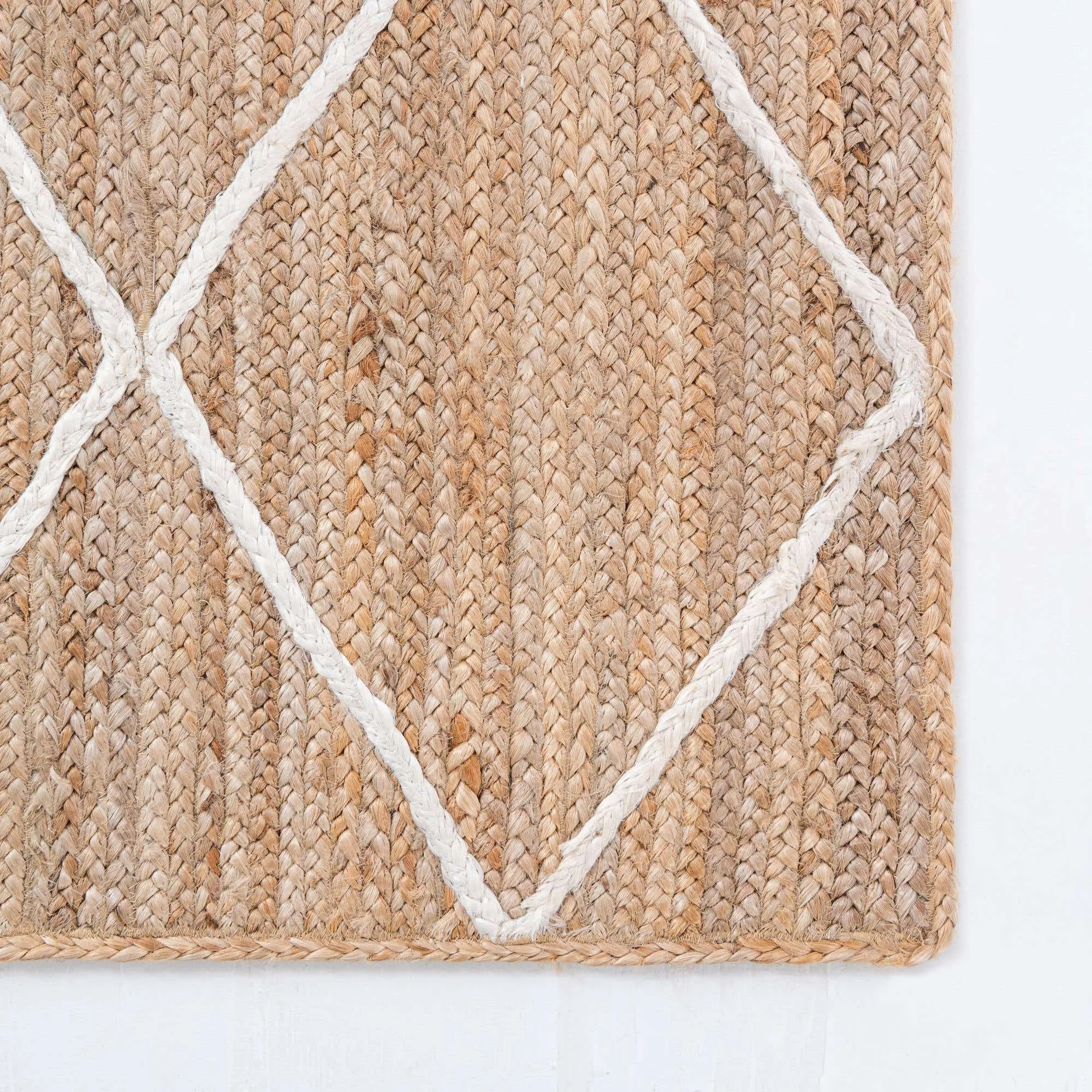 Trellis Braided Jute Rug