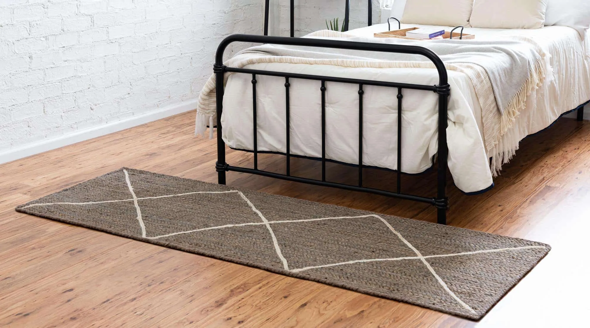 Trellis Braided Jute Rug