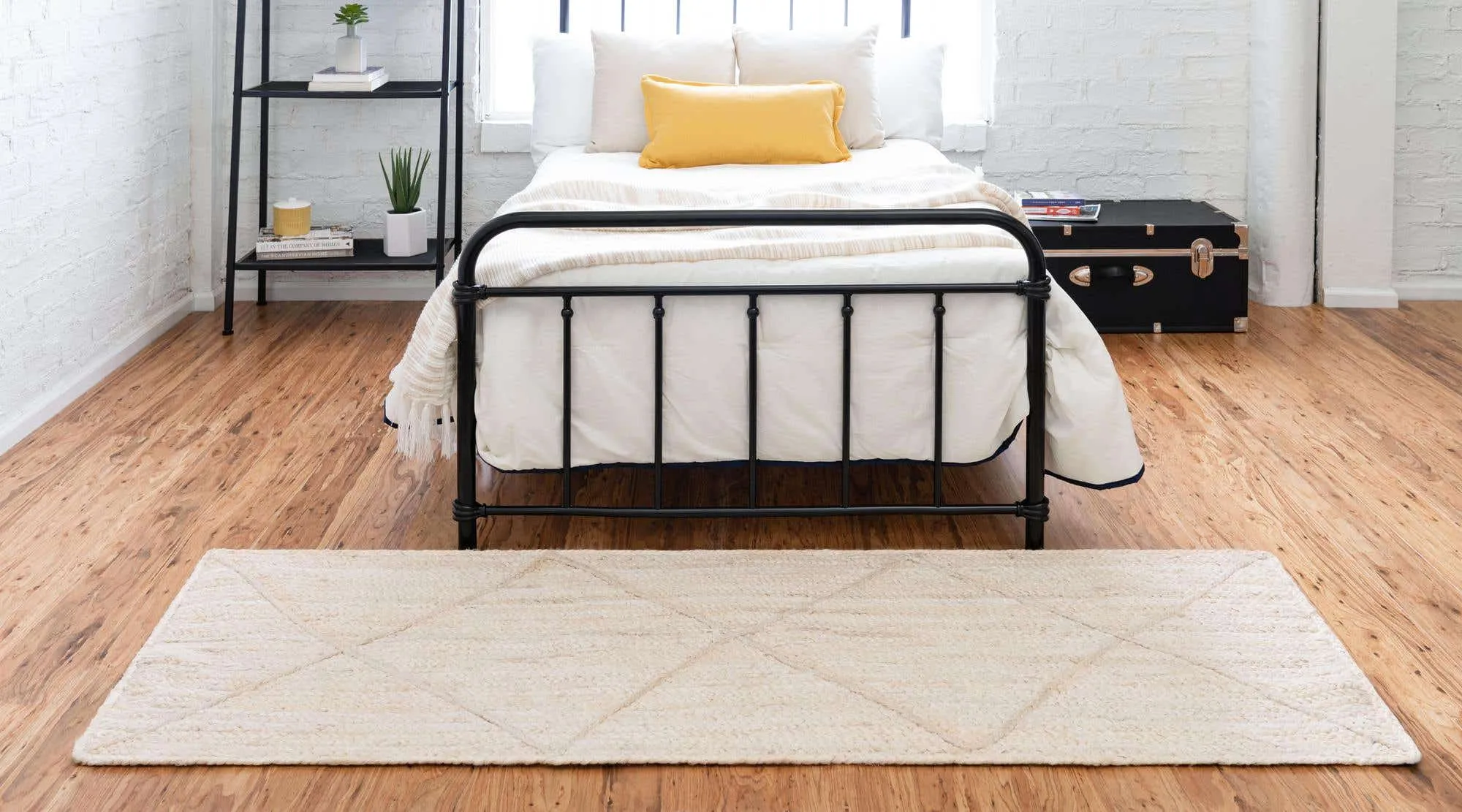 Trellis Braided Jute Rug