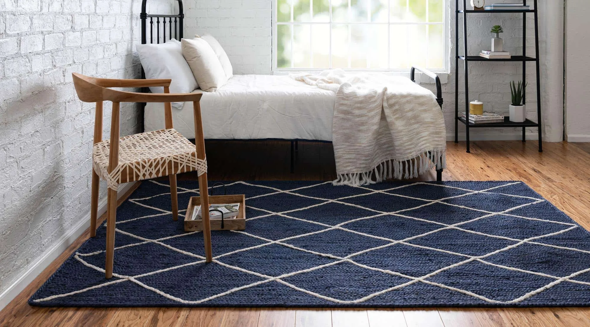 Trellis Braided Jute Rug