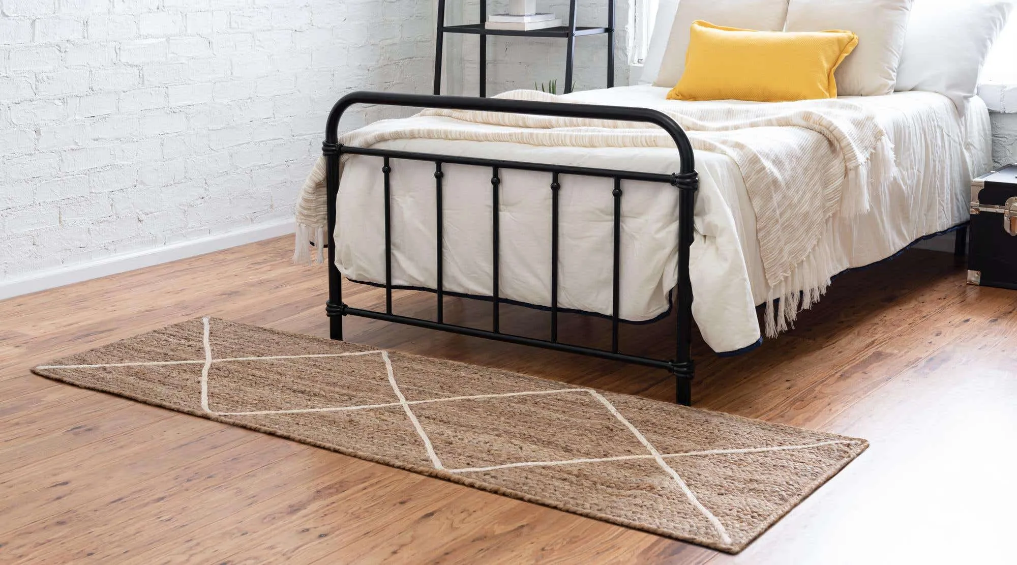 Trellis Braided Jute Rug