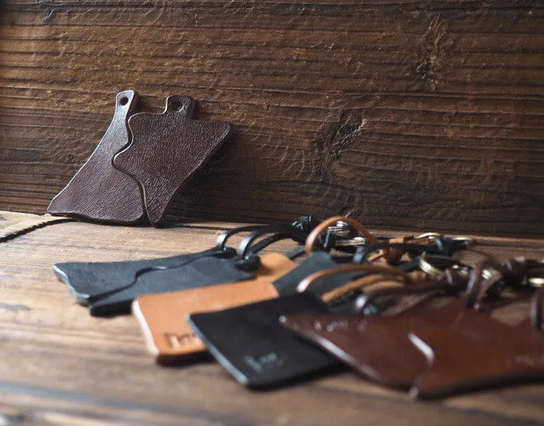 Triangle Leather Keychain #Natural Nude