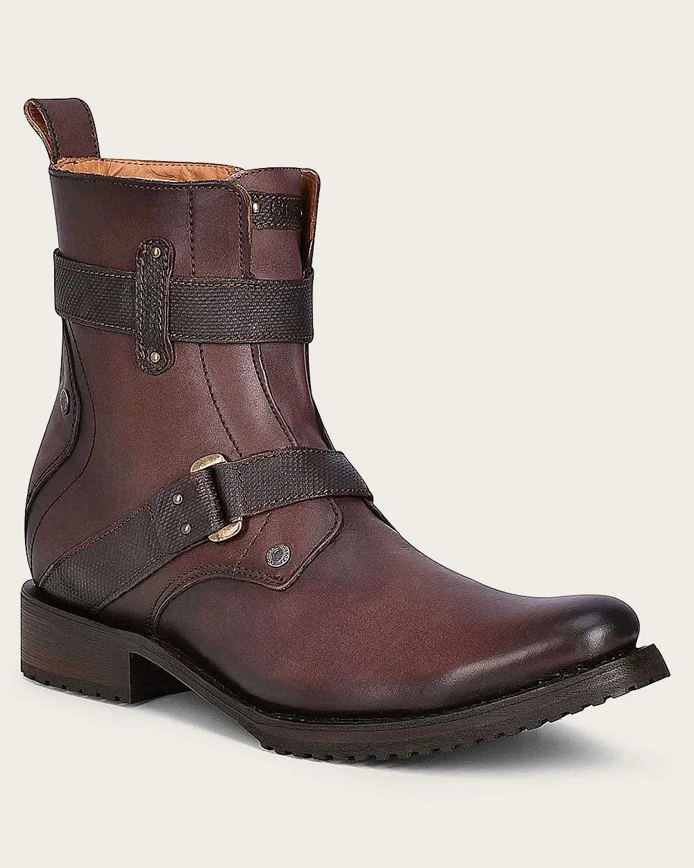 Urban short brown boot