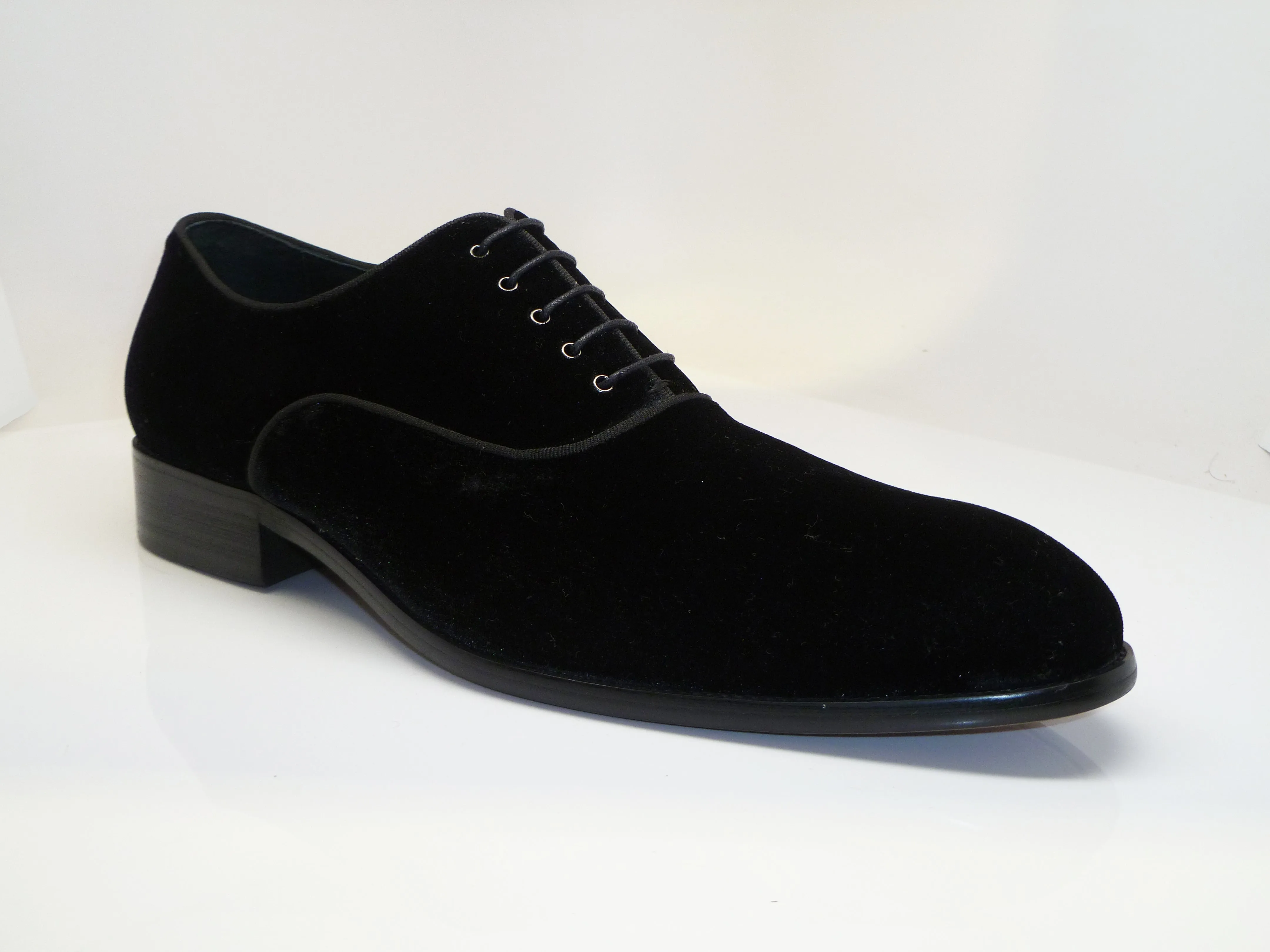 Velvet Lace-Up Oxford Black