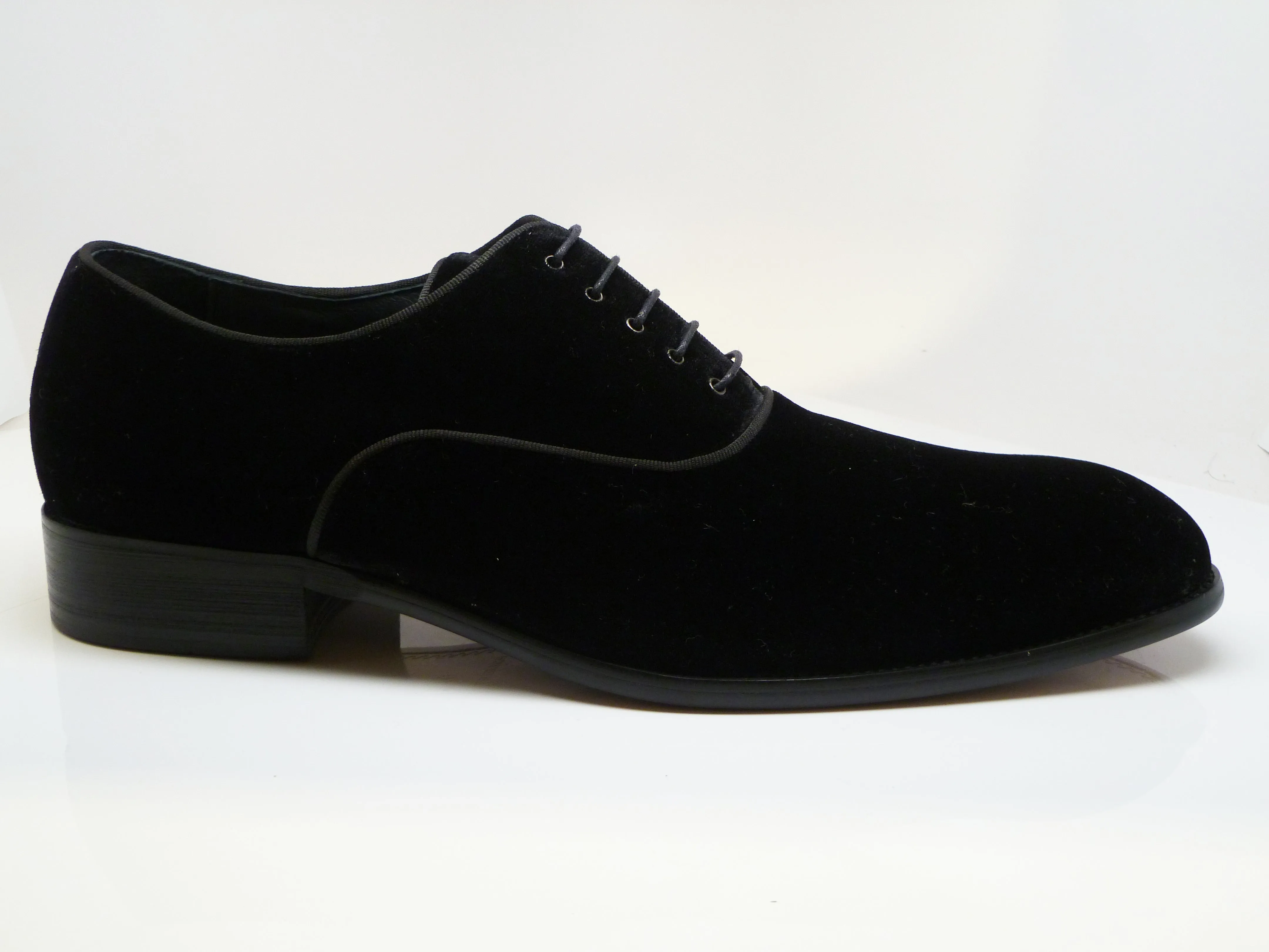 Velvet Lace-Up Oxford Black