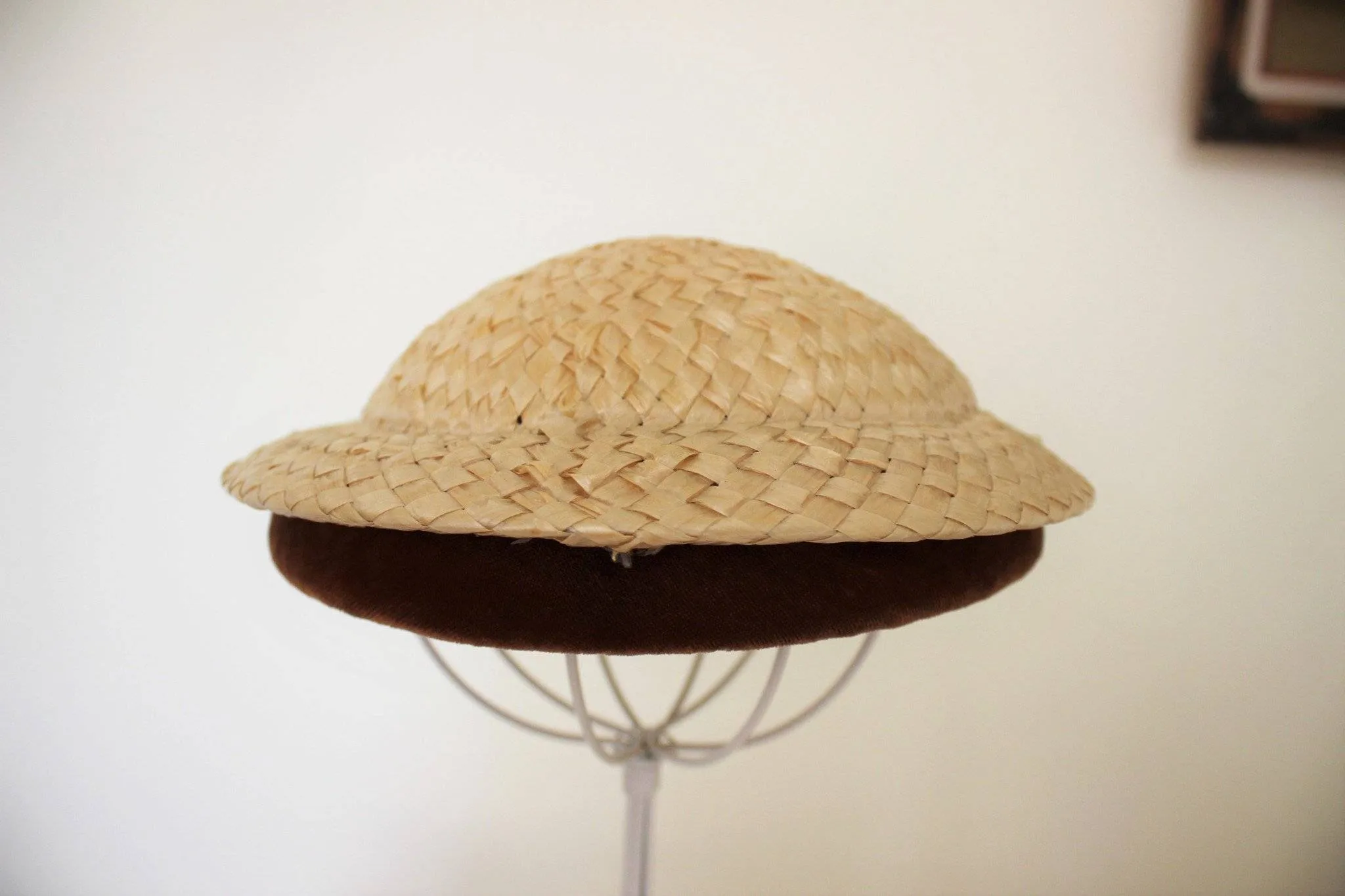 Vintage 1950s Bullock's Los Angeles Straw Hat, Brown Velvet Ribbon Trim