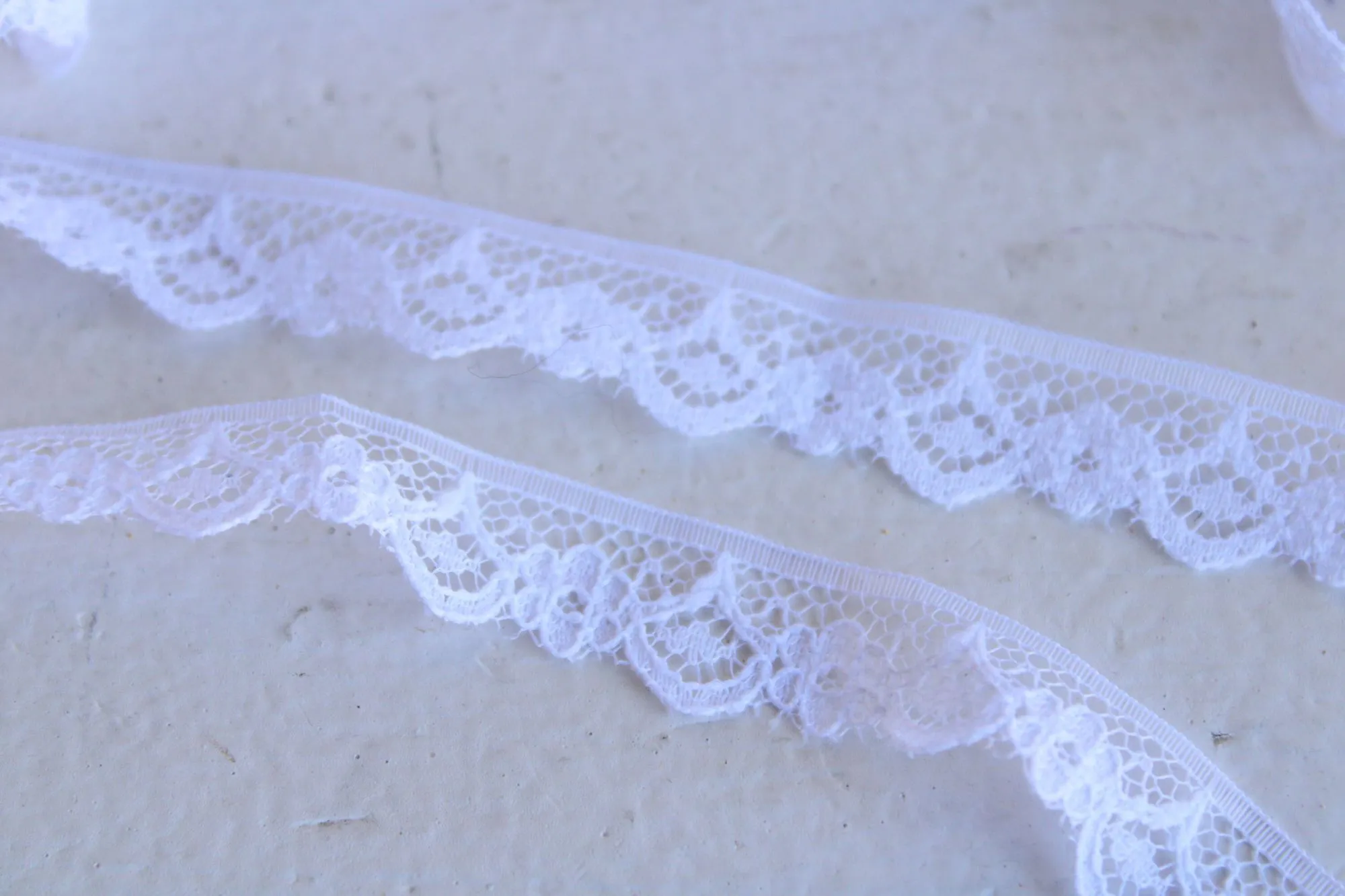 Vintage Lace Trim White Floral .50" Wide, 4 Yards