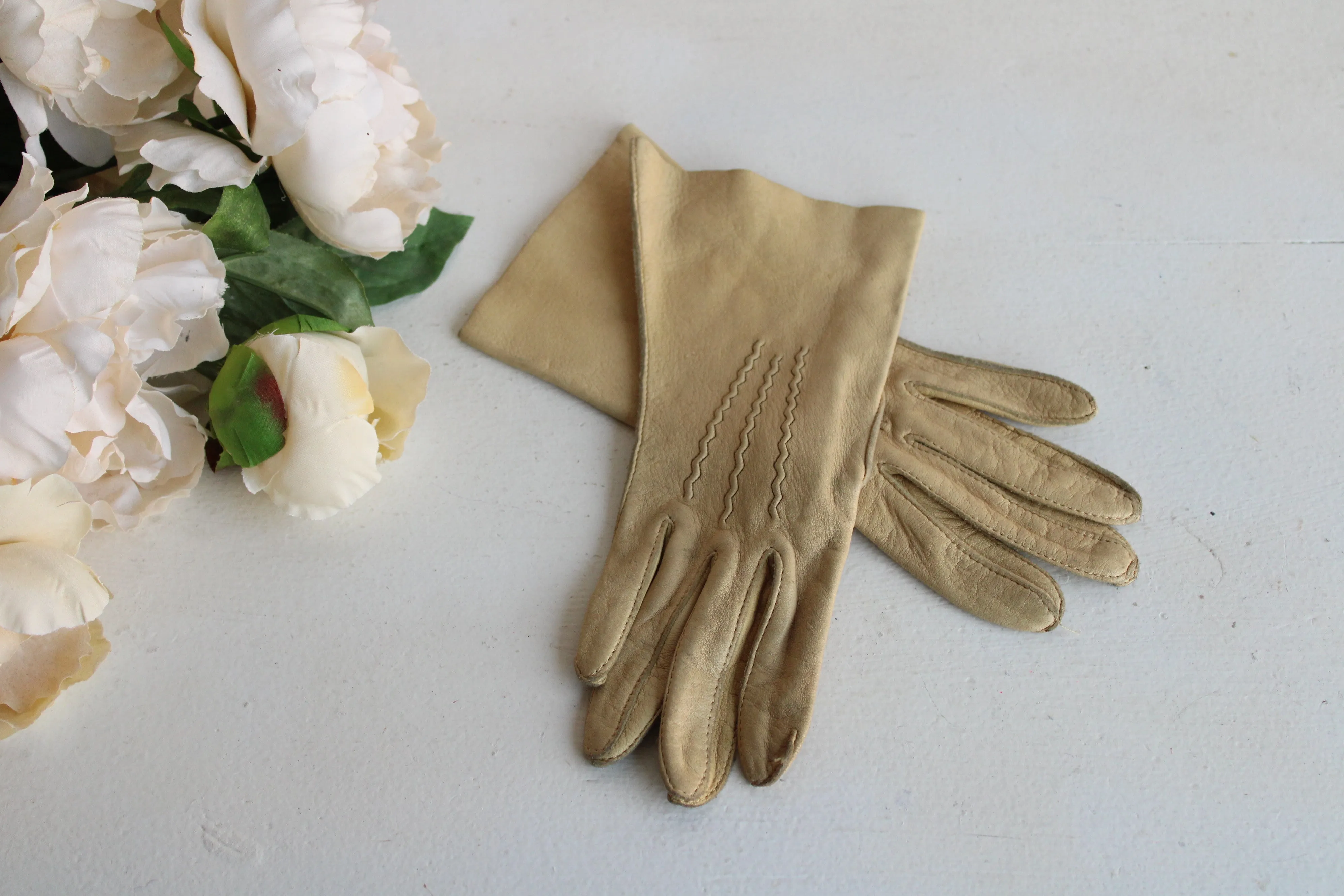 Vintage Leather Driving Gloves