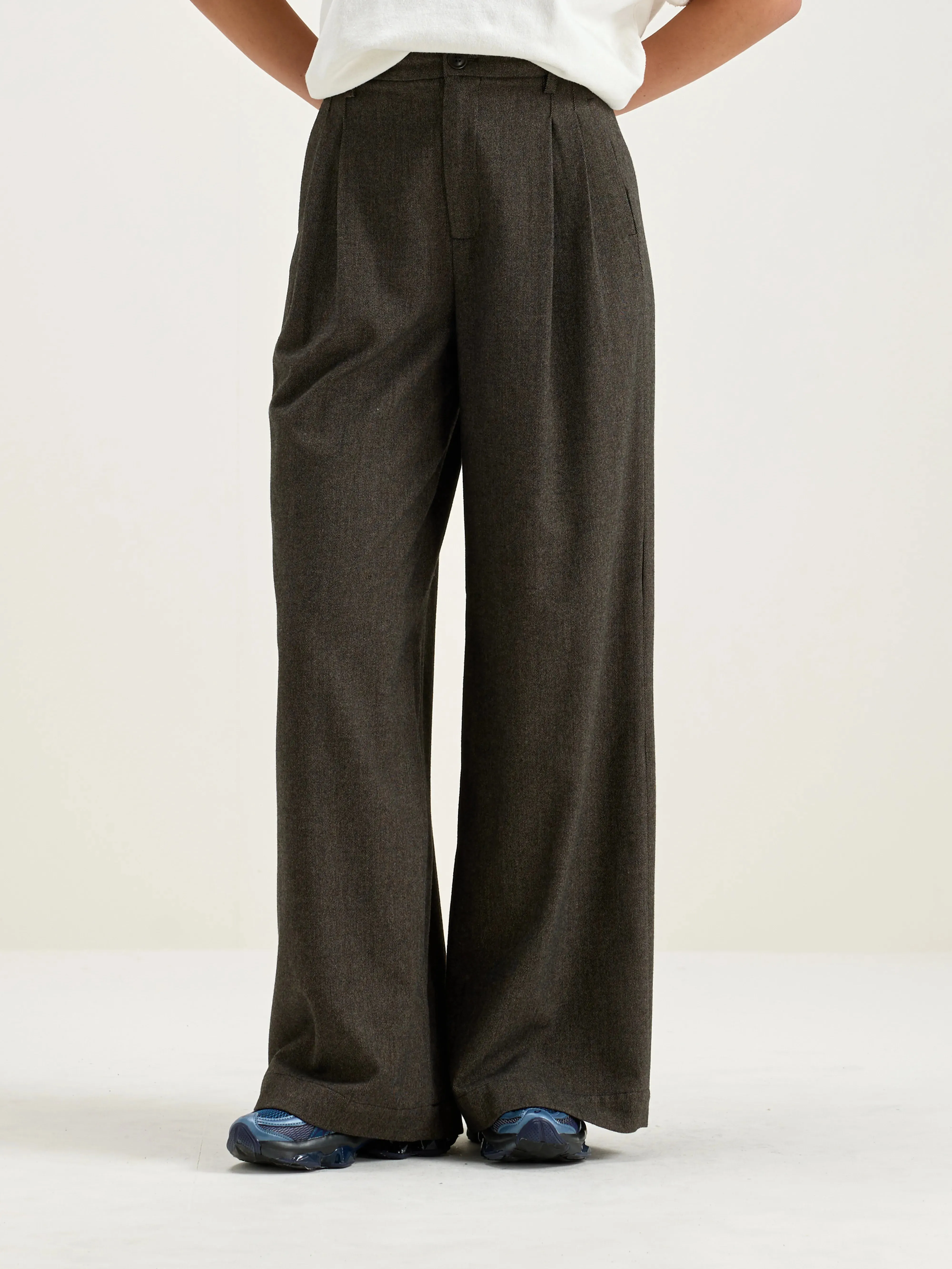 Volkert wide tailored trousers (242 / W / EBONY)