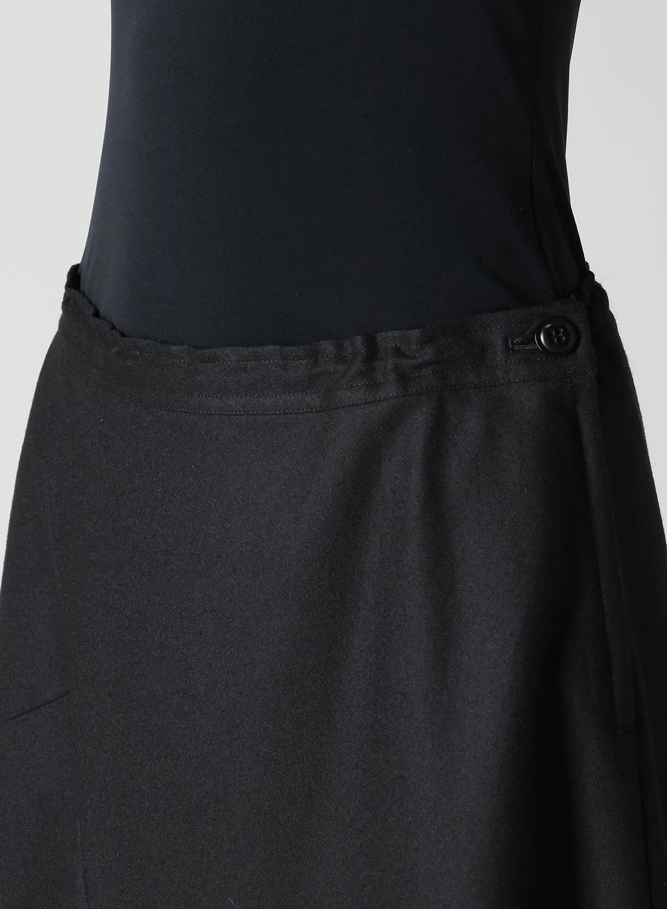 W/ FLANNEL HAND STITCHED ASYMMETRIC FLARE SKIRT