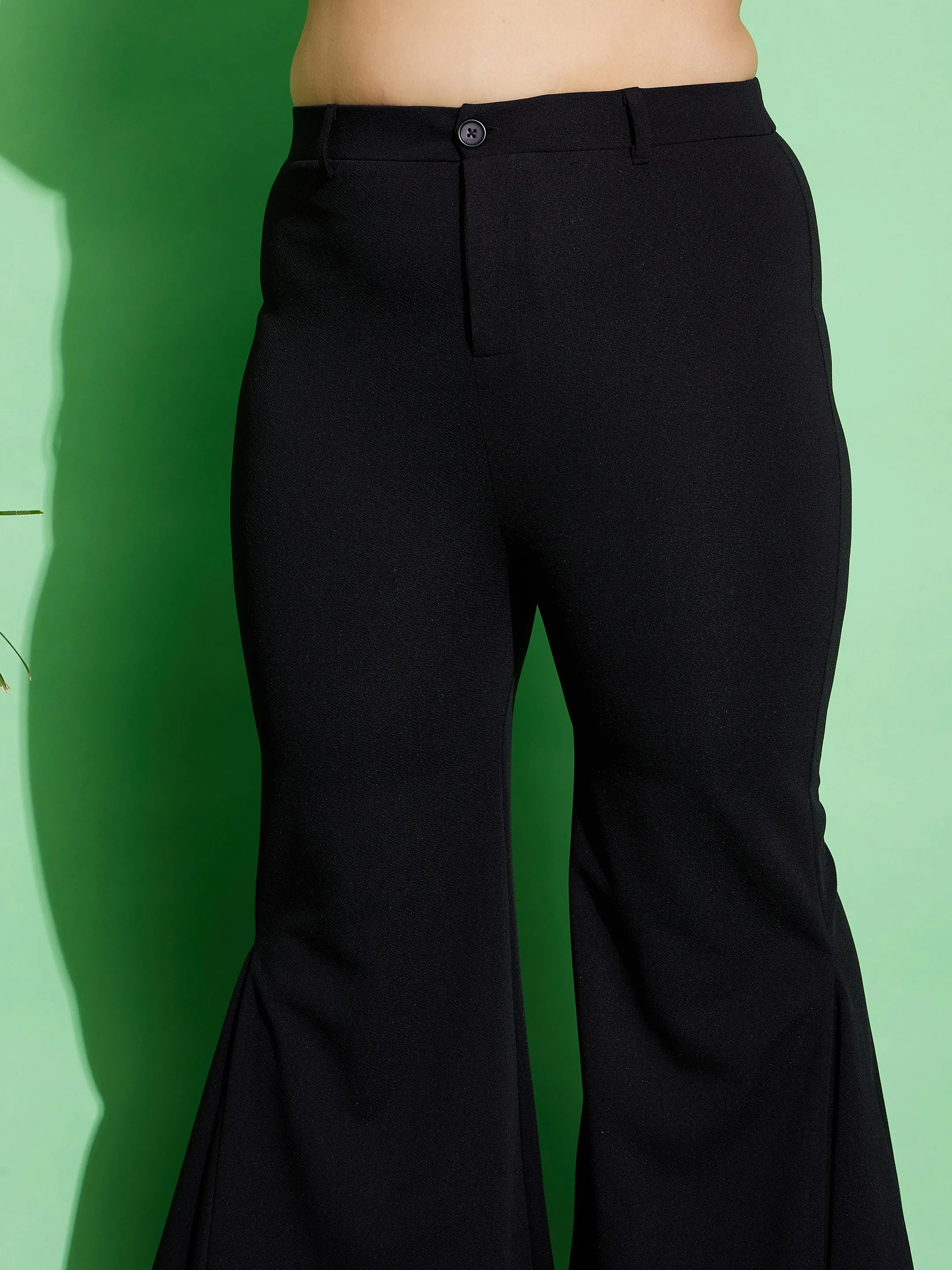 Women Black Kick Pleats Pants