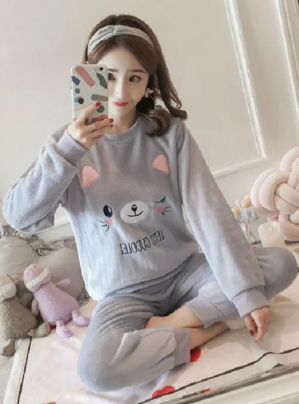 WOMEN CAT VELVET LONG SLEEVE PYJAMAS SETS