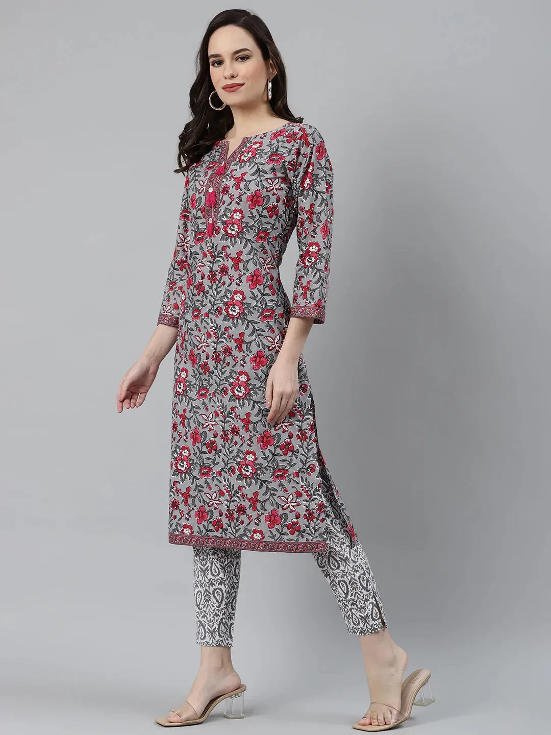 Women Grey & Magenta Block Print Pure Cotton Kurta With Trousers & Dupatta