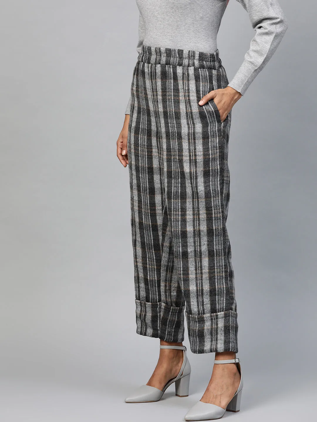 Women Grey Check Roll Up Trousers