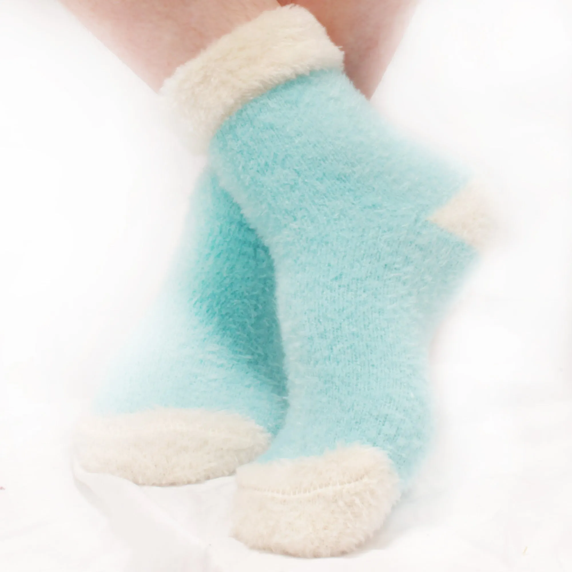 Women's Fuzzy Cuff Socks