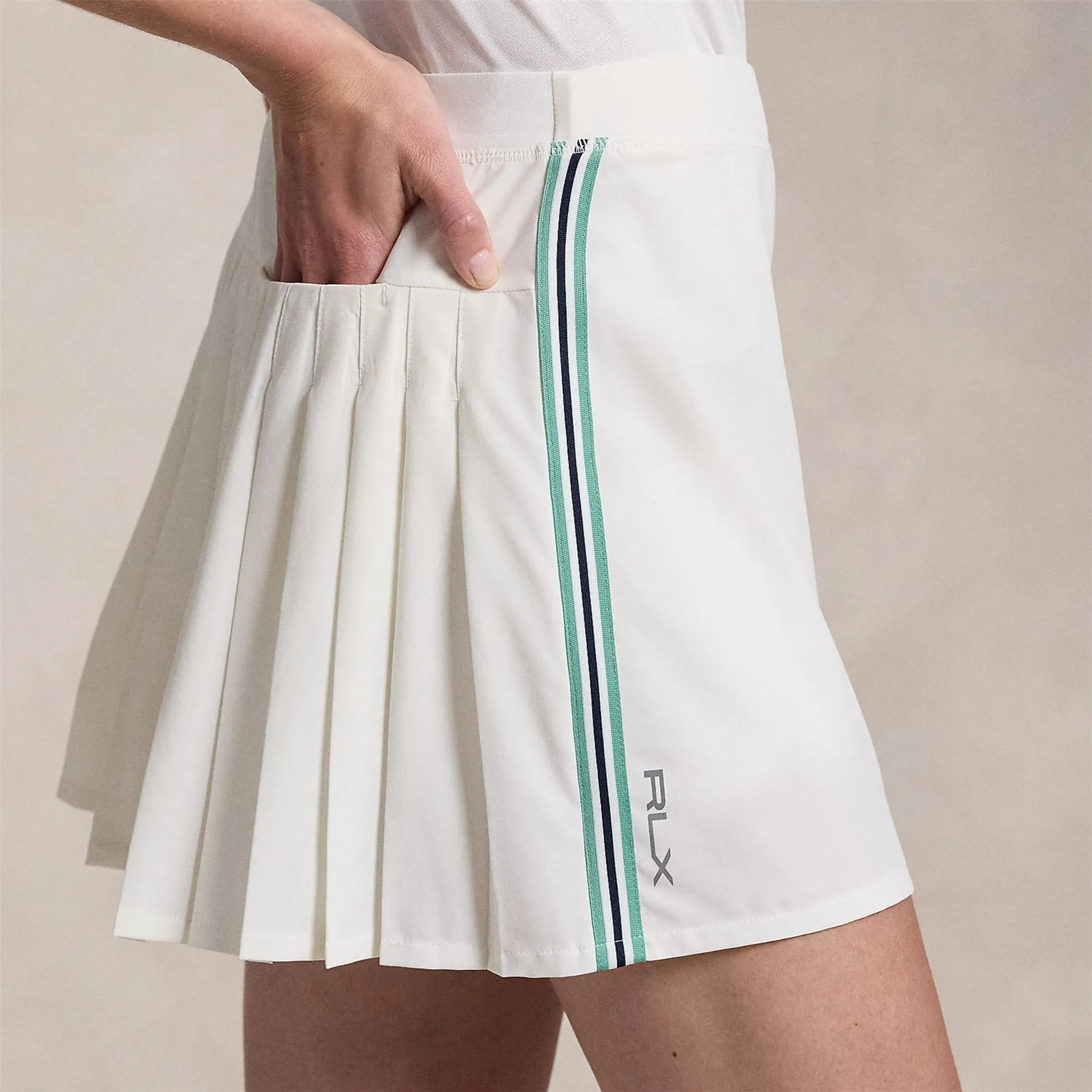 Womens RLX 15 Inch Performance Skort Ceramic White - AW24