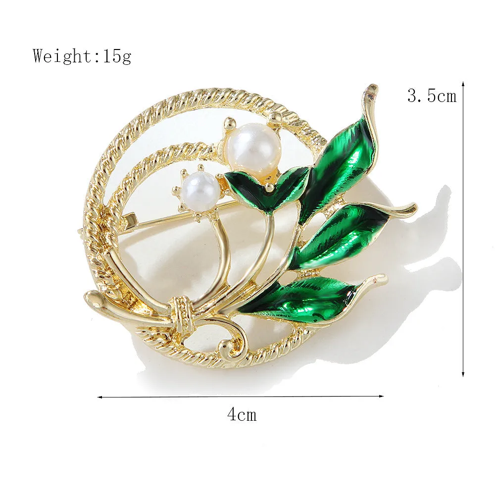 XSB030 - Green Leaf Brooch